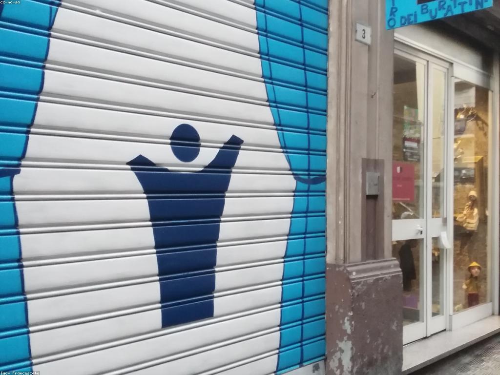 ការពិចារណាអំពីកាស៊ីណូ: ប្រវត្តិសាស្ត្រ និងការអភិវឌ្ឍន៍