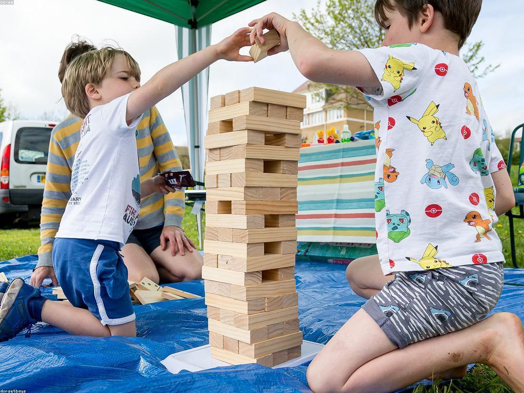 ការប្រកួតនិងការផ្តល់ជូនសម្រាប់អ្នកចូលរួម